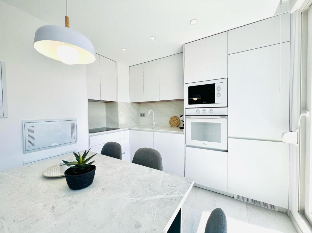 Sunrise Center Apartment *